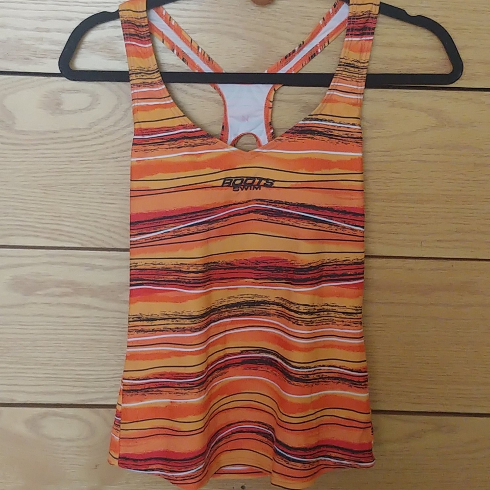 Roots tank Top